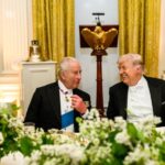 Trump desata tormenta diplomática al involucrar al Rey públicamente