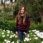 Charlotte deslumbra jugando al críquet en su cumpleaños