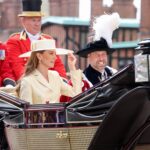 Kate deslumbra durante solemne ceremonia junto al rey