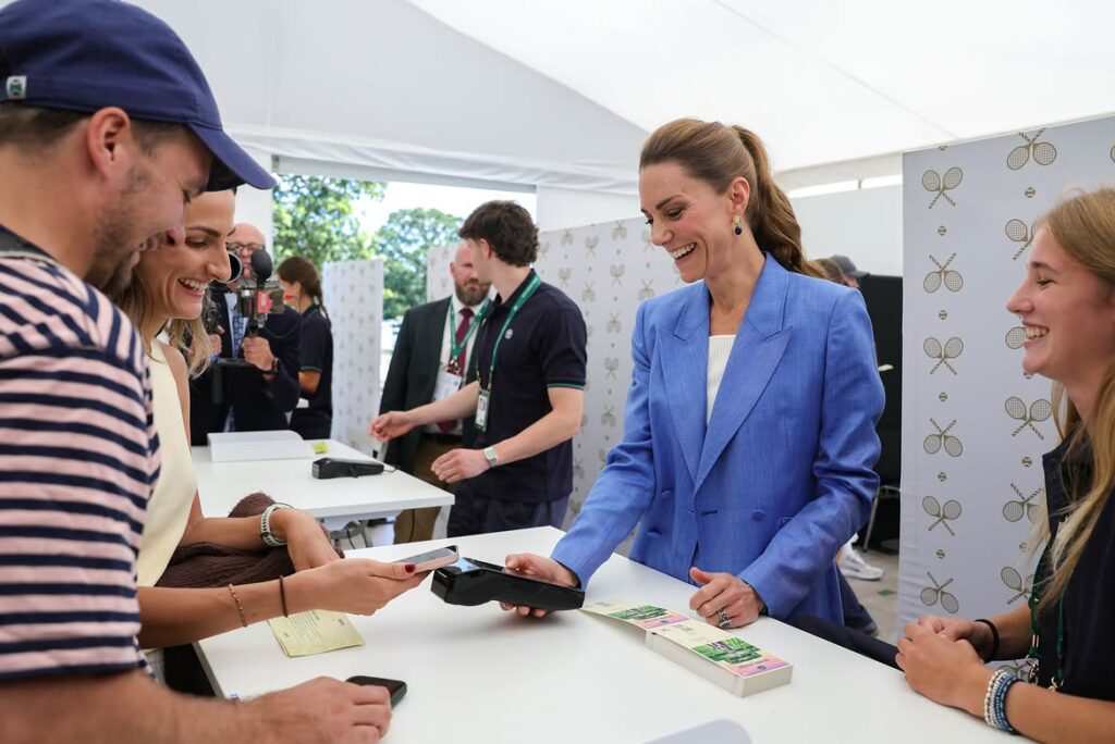 Kate Middleton sorprende a los aficionados con una visita inesperada a Wimbledon
