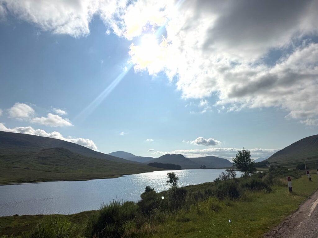 Escocia sí, Balmoral no: el itinerario paralelo de los Sussex