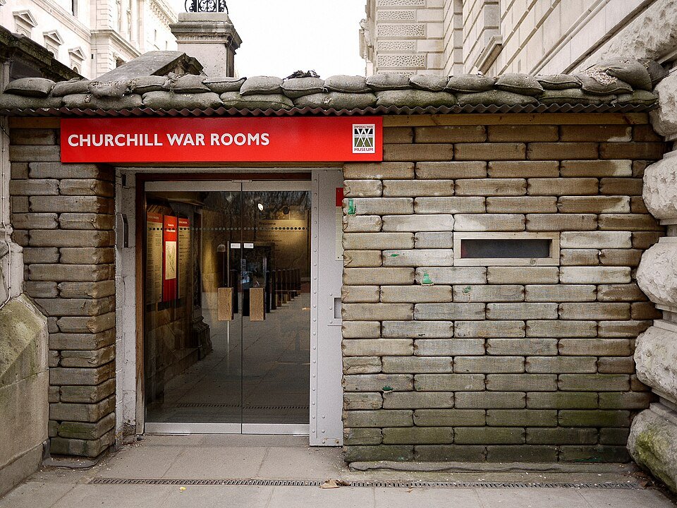 Entrada de las Churchill War Rooms, Londres