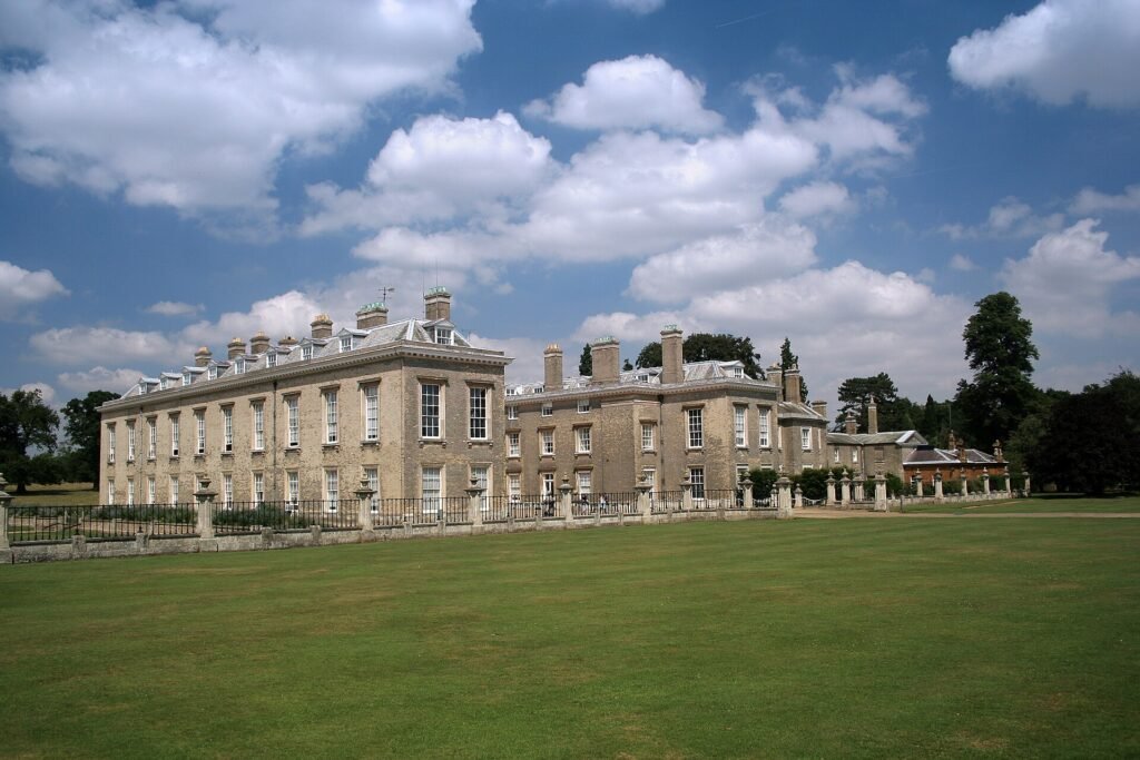 Fachada de Althorp House, la finca de la familia Spencer en Northamptonshire