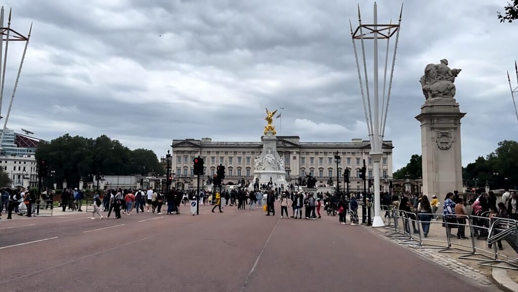 Calendarios de adviento de la Casa Real: qué incluyen, cuánto cuestan y dónde comprarlos (y por qué se comparan con el de Meghan)