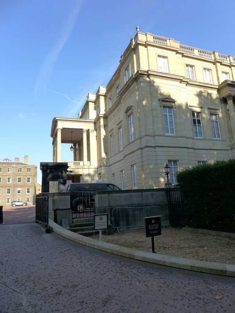 Fachada de Clarence House, residencia real en Londres
